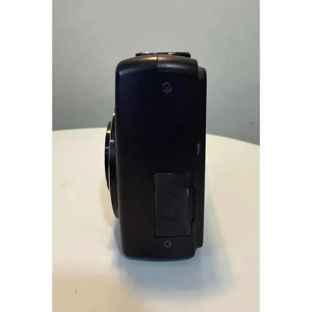 Samsung S750 Digital Camera 7.2 MP Compact Point & Shoot